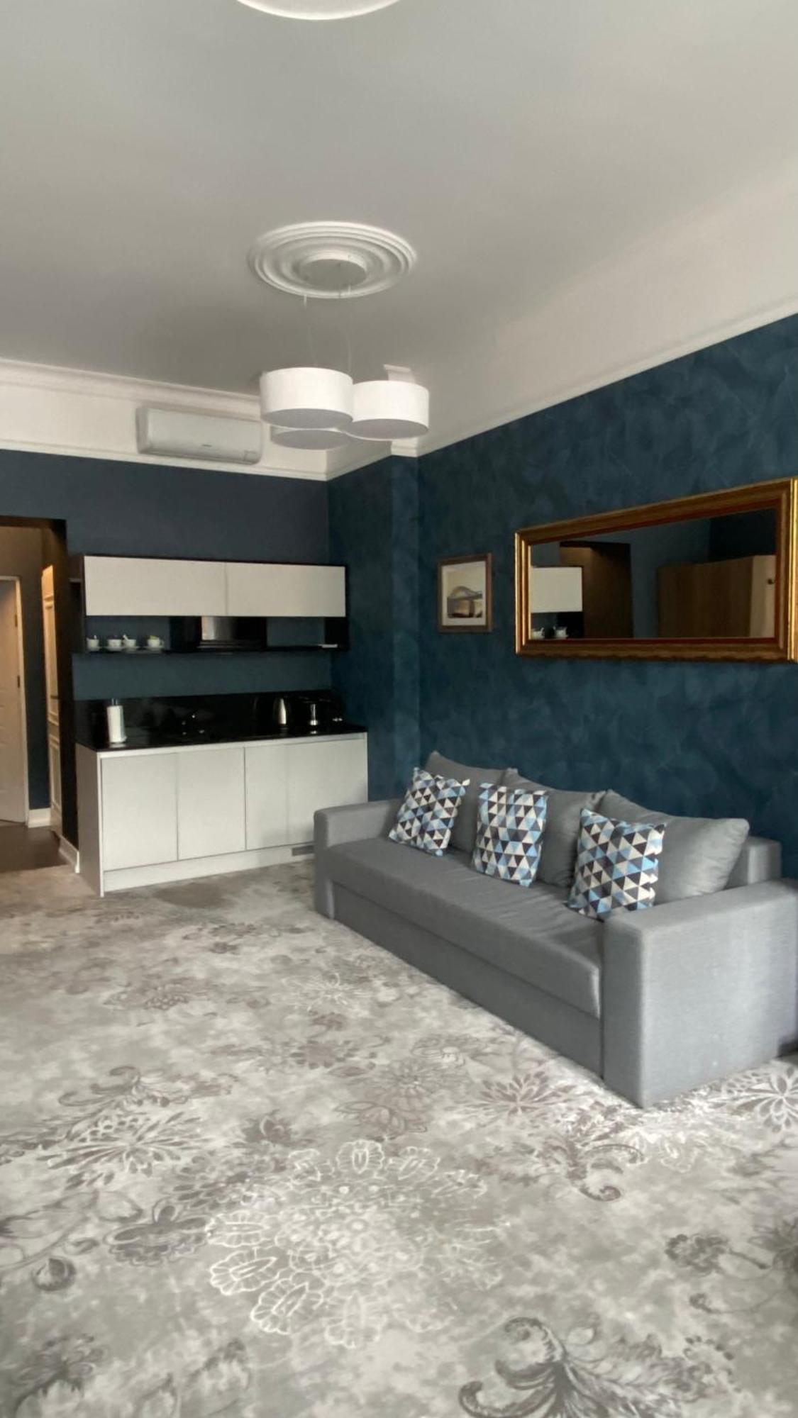 Vinfort Aparthotel Krasków Εξωτερικό φωτογραφία