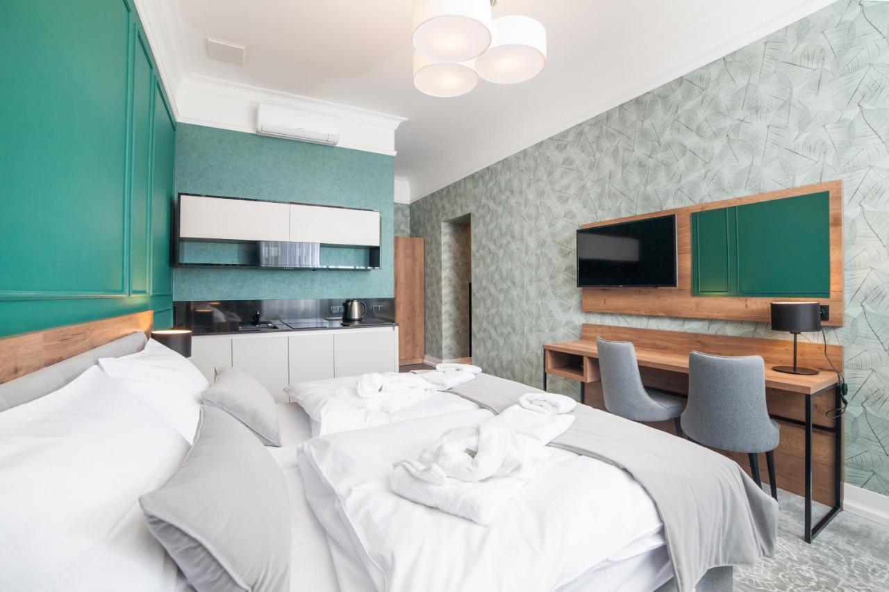 Vinfort Aparthotel Krasków Εξωτερικό φωτογραφία